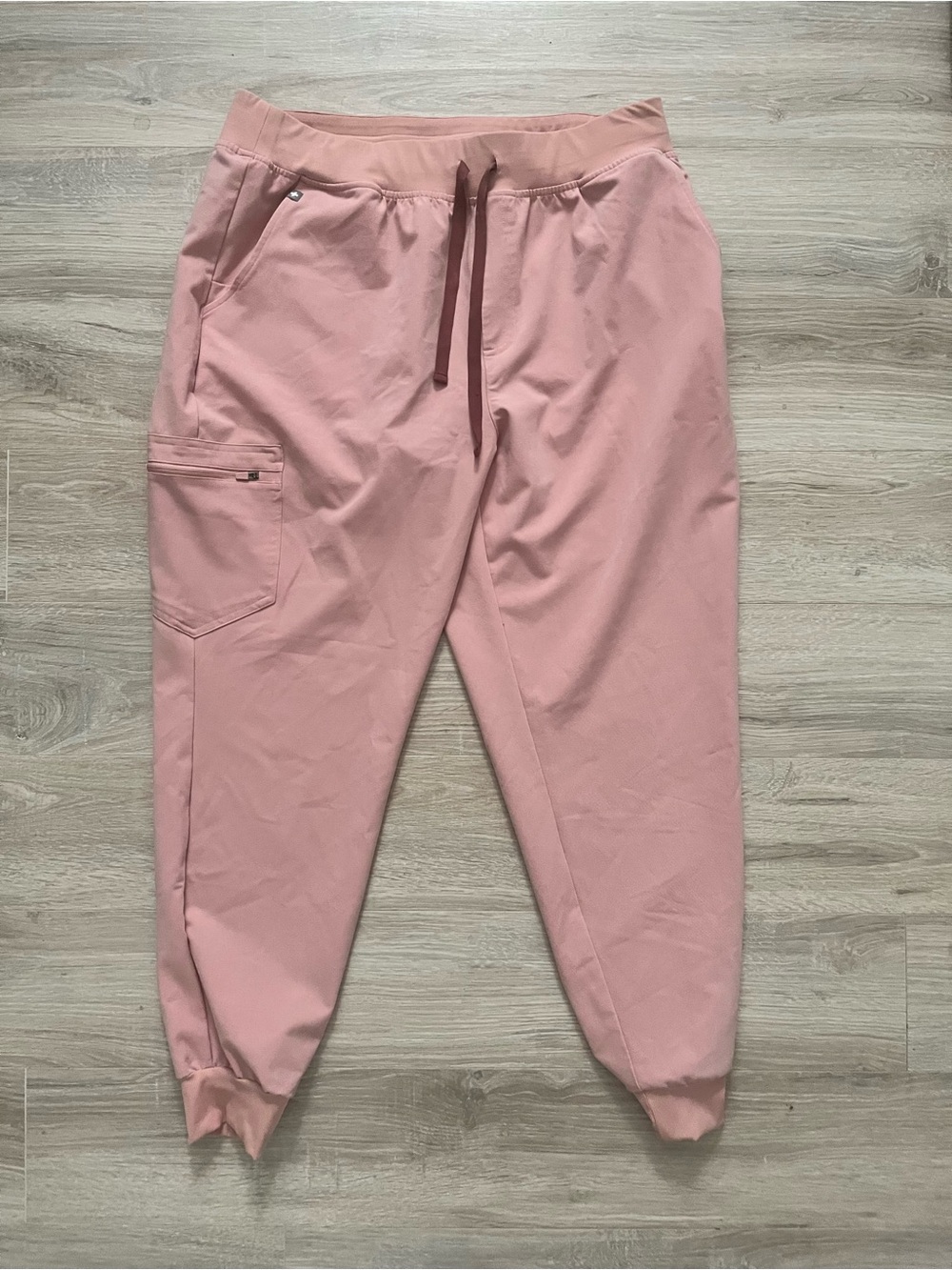 FIGS Women’s High Waisted Zamora Scrub Sweatpants Pink Sand  - Size XXL